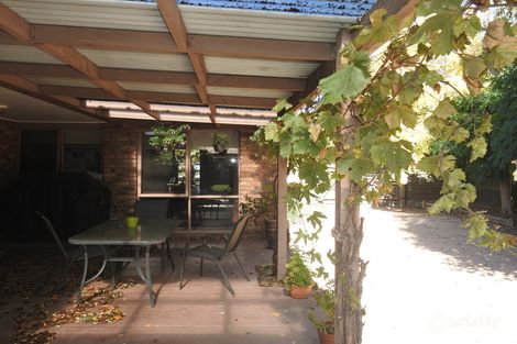 Property photo of 4 Grevillia Court Sale VIC 3850