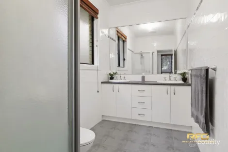 Property photo of 9 Pilbara Avenue Burnside VIC 3023