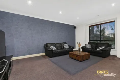 Property photo of 9 Pilbara Avenue Burnside VIC 3023
