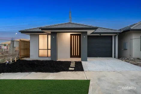 12 Ecurb St, Clyde North, VIC 3978
