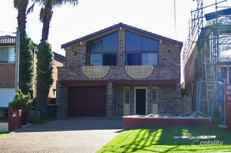 18 Surf Rd, North Curl Curl, NSW 2099