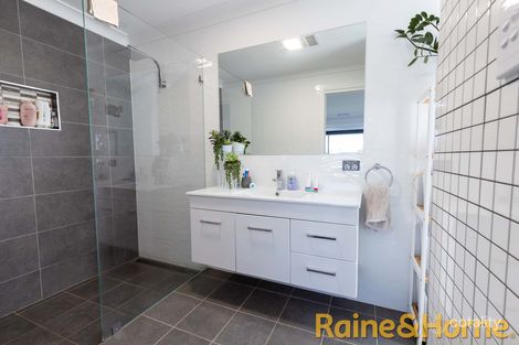 Property photo of 13 Wollomombi Parade Dubbo NSW 2830