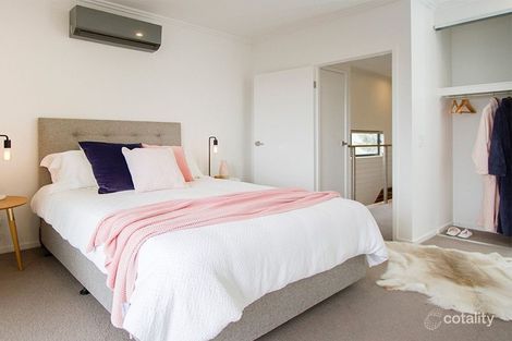 Property photo of 2 Fairlight Avenue Robina QLD 4226