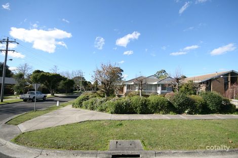 2 Glen Barry Rd, Wantirna, VIC 3152