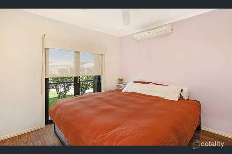 Property photo of 17 Irving Place Sippy Downs QLD 4556