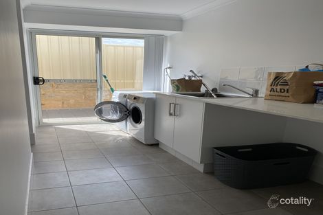 Property photo of 17 Spindrift Vista Glenfield WA 6532