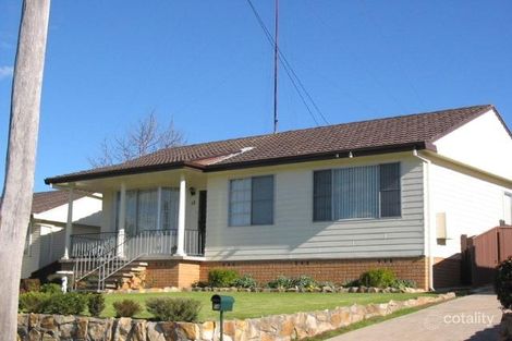 12 Lyndel Pde, Shortland, NSW 2307