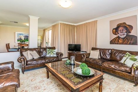 Property photo of 26 Lesueur Rise Sorrento WA 6020