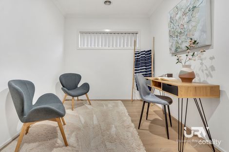 Property photo of 85 Charteris Drive Craigieburn VIC 3064