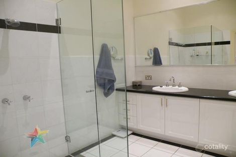 Property photo of 18 Arabella Place Robin Hill NSW 2795
