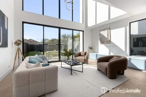 51B BARRINGTON ST, BENTLEIGH EAST, VIC 3165