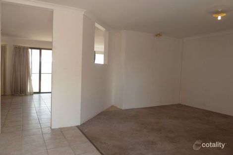 Property photo of 2 Pipit Close Huntingdale WA 6110
