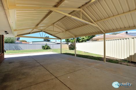 Property photo of 18 Lightfoot Place Cooloongup WA 6168