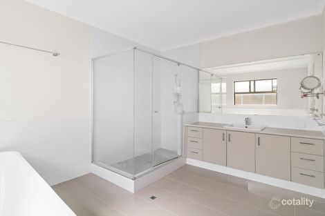 Property photo of 4 Narin Loop Bullsbrook WA 6084