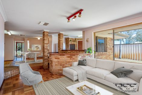 Property photo of 17 Crossland Way Kardinya WA 6163