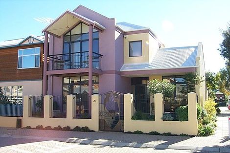 28 Wardie St, South Fremantle, WA 6162