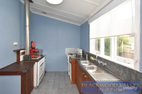 Property photo of 30 Forrest Street Balingup WA 6253