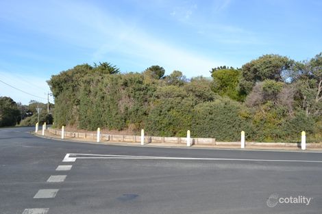 Property photo of 13 Centre Road Venus Bay VIC 3956