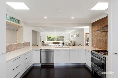 Property photo of 7 Somerset Close Wamberal NSW 2260