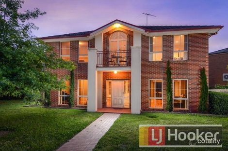 2 Amhurst Dr, Narre Warren South, VIC 3805