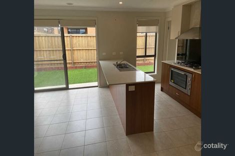 Property photo of 44 Fairhall Avenue Werribee VIC 3030