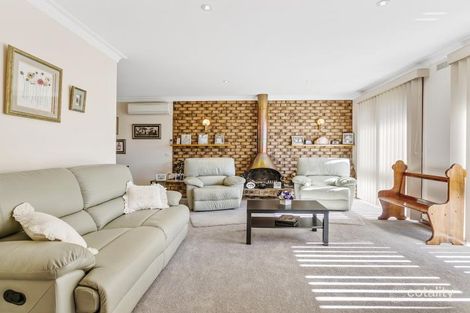 Property photo of 52 The Trossachs Frankston VIC 3199