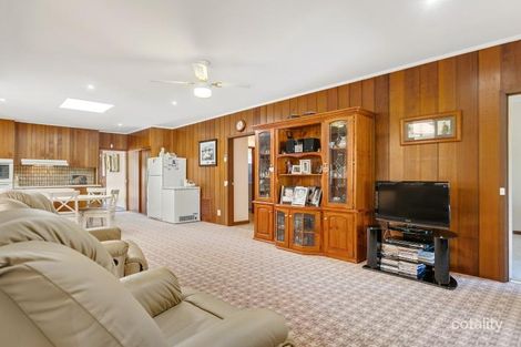 Property photo of 52 The Trossachs Frankston VIC 3199