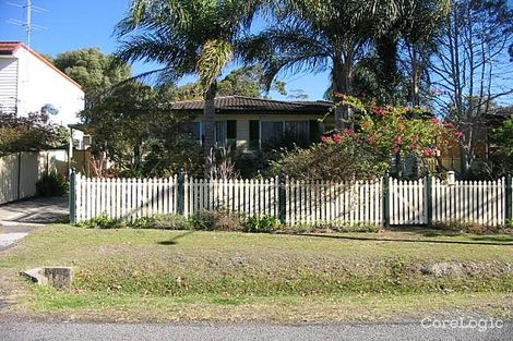 Property photo of 32 Woodlawn Drive Budgewoi NSW 2262