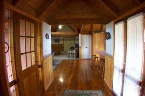Property photo of 21 David Close Riddells Creek VIC 3431