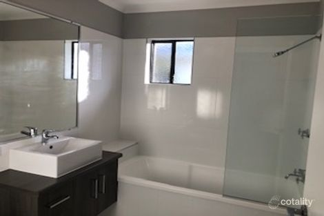 Property photo of 25 Huron Crescent Andergrove QLD 4740