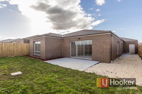 Property photo of 5 Shelby Street Cranbourne East VIC 3977