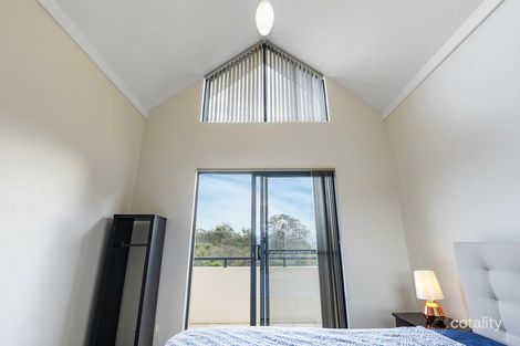 Property photo of 30/4 Waterbird Turn Joondalup WA 6027