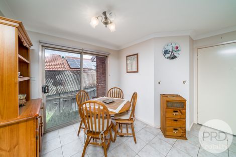 Property photo of 12 Keane Place Kooringal NSW 2650