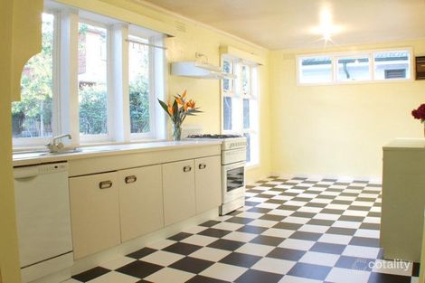 Property photo of 37 Prince Edward Avenue McKinnon VIC 3204