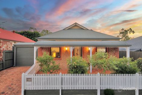 18 Hannam Cres, Forest Lake, QLD 4078