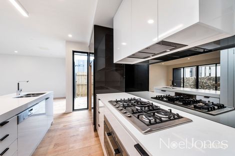 Property photo of 61 Harvest Court Doncaster VIC 3108