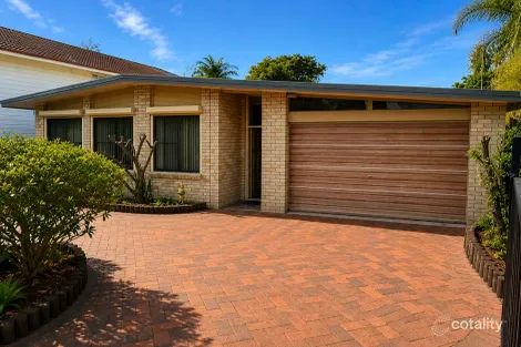 7 LALCHERE ST, CURL CURL, NSW 2096