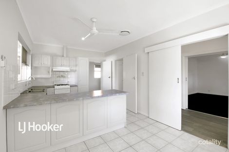Property photo of 2 Allen Drive Para Hills SA 5096