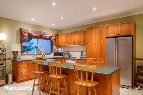 Property photo of 11 The Promenade Narre Warren South VIC 3805