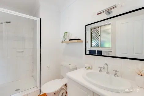 Property photo of 2 Danica Court Kearneys Spring QLD 4350