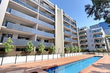 Property photo of 318/109 Manningham Street Parkville VIC 3052
