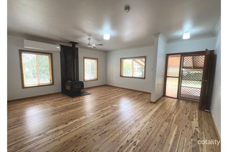 Property photo of 4 Light Place Dubbo NSW 2830
