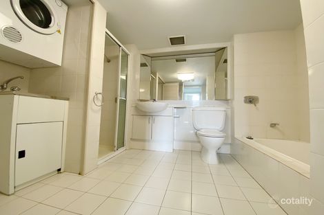 Property photo of 40/57 Lambert Street Kangaroo Point QLD 4169