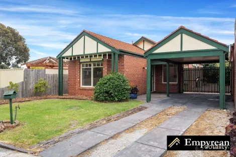 17 Rossiter Ave, Roxburgh Park, VIC 3064