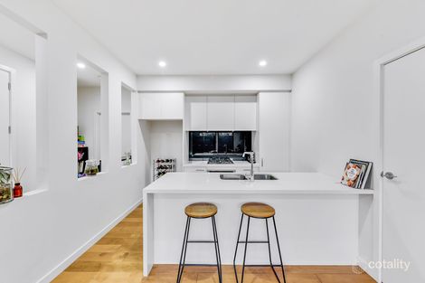 Property photo of 2 Grasslands Loop Keysborough VIC 3173