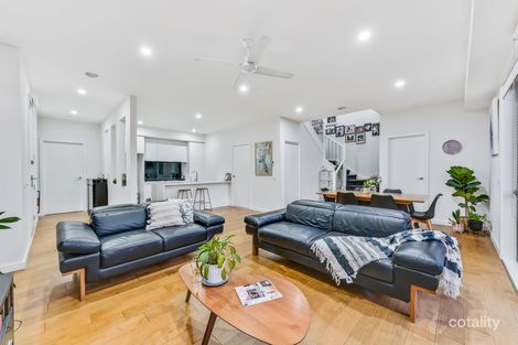 Property photo of 2 Grasslands Loop Keysborough VIC 3173