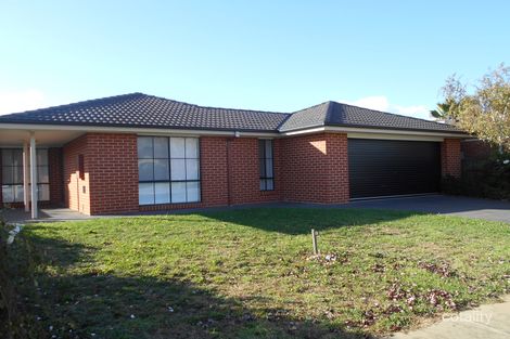 Property photo of 15 Appletree Crescent Shepparton VIC 3630