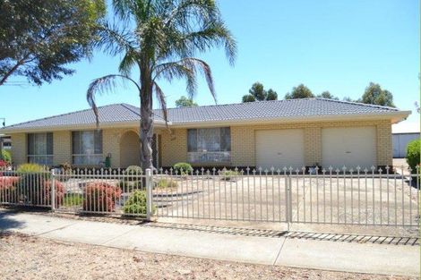 247-249 Adelaide Rd, Murray Bridge, SA 5253