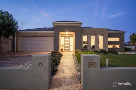 Property photo of 17 Filmont Drive Werribee VIC 3030