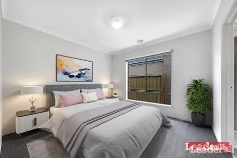 Property photo of 18 Taketa Way Kalkallo VIC 3064